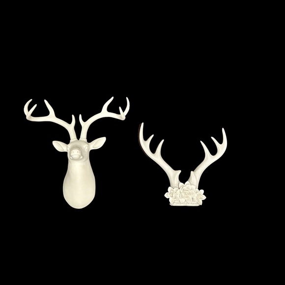 Other - *SOLD*Faux Wall Mount Deerhead and Antlers